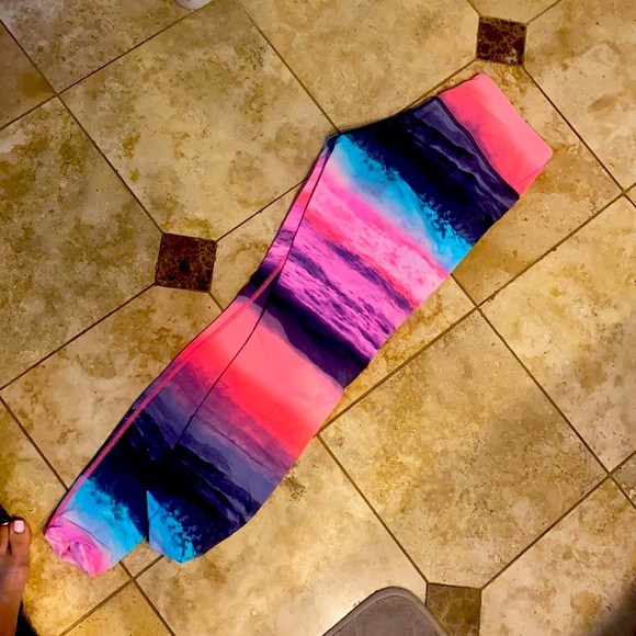 Rare unicorn lululemon leggings 8 - Picture 1 of 1